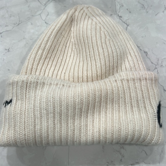 Off-White Logo Ribbed Beanie - Picture 4 of 5